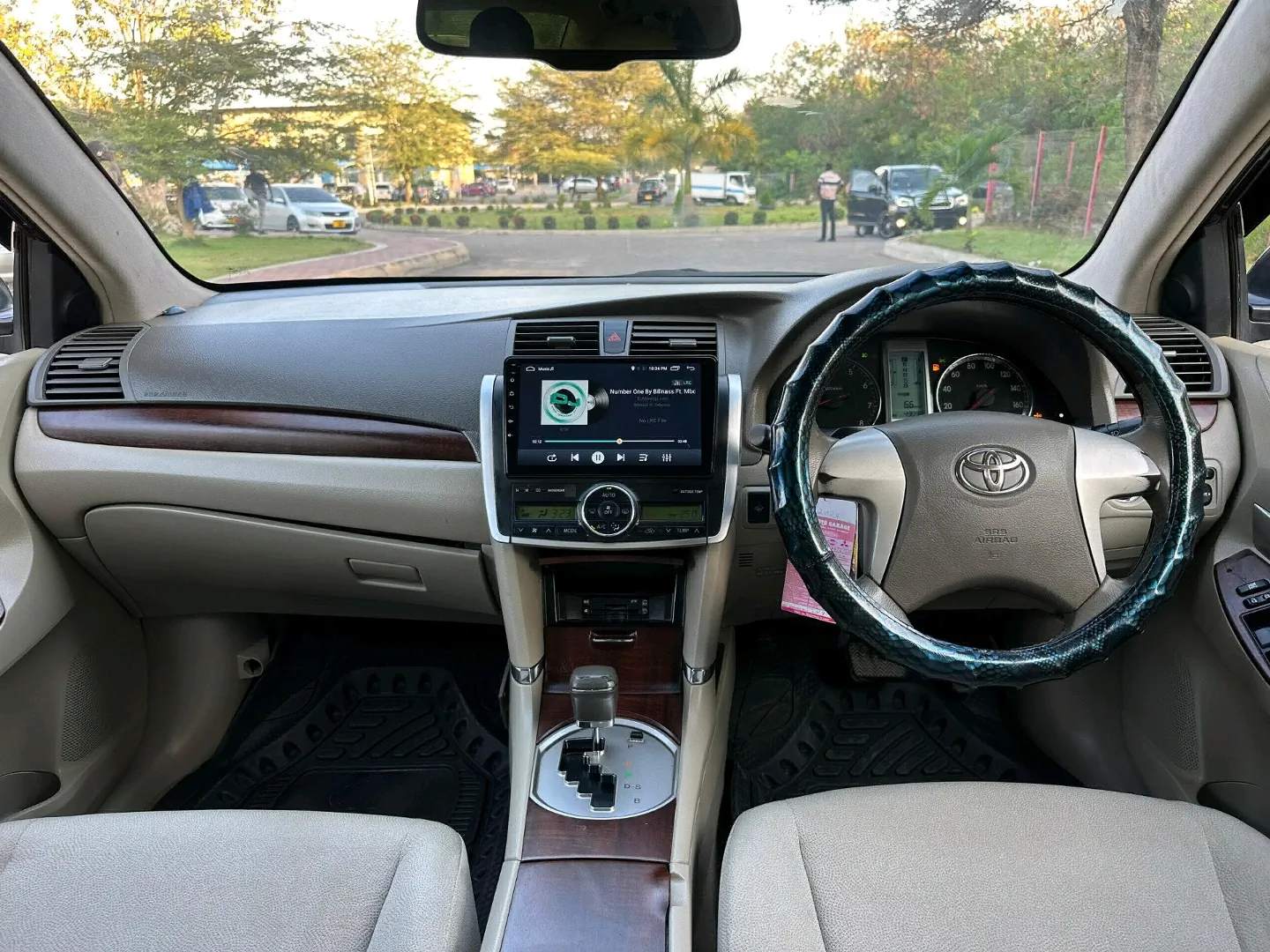 Toyota Premio X New Model 2010 Maroon thumbnail 8