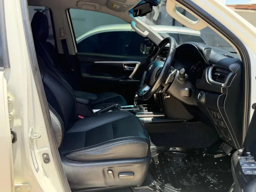 2021 Toyota Fortuner 2.8L Diesel 4x4 thumbnail 2