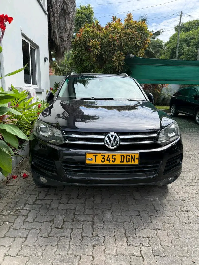 Volkswagen Touareg 2014 Petrol thumbnail 7