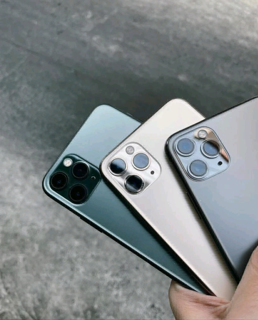 Apple iPhone 11 Pro Max 256GB Kariakoo thumbnail 2