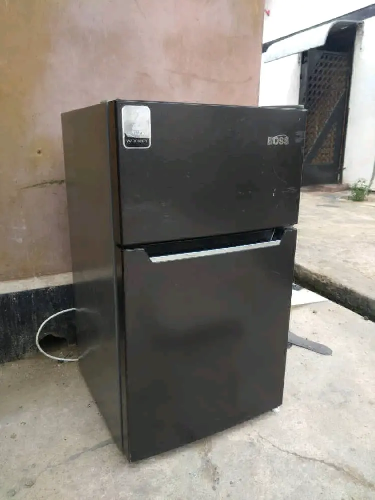 BOSS Friji Ndogo Lita 68 Ubungo