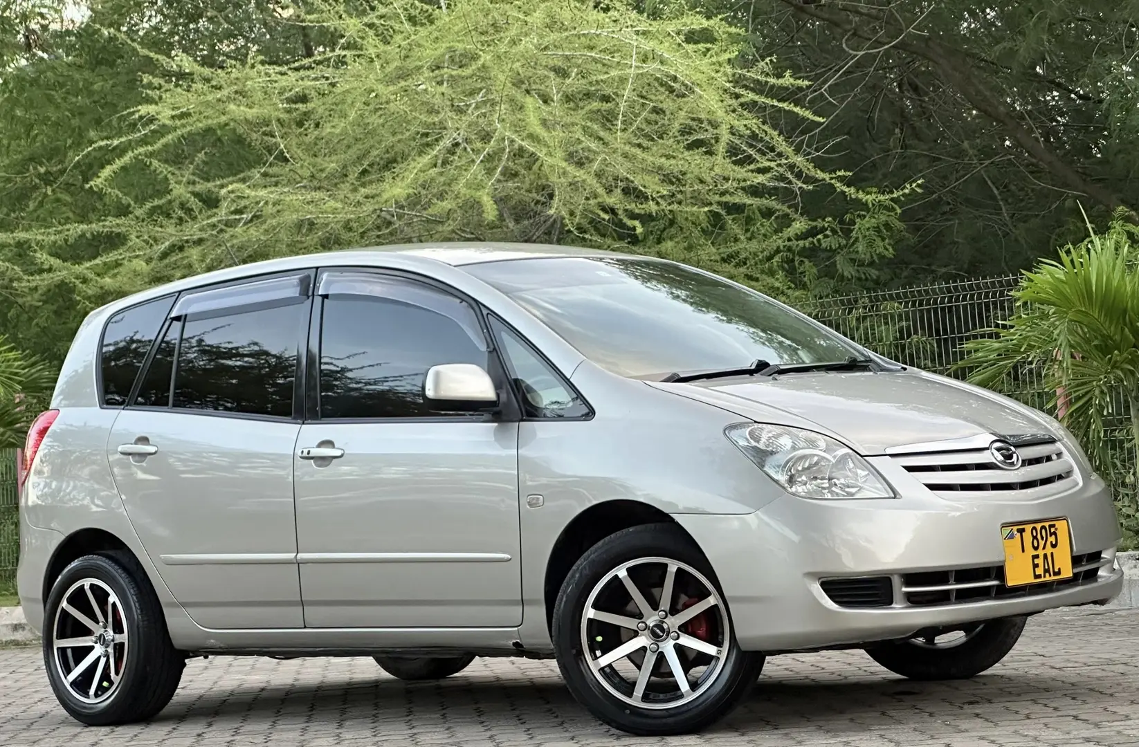 Toyota Corolla Spacio 2005 thumbnail 2