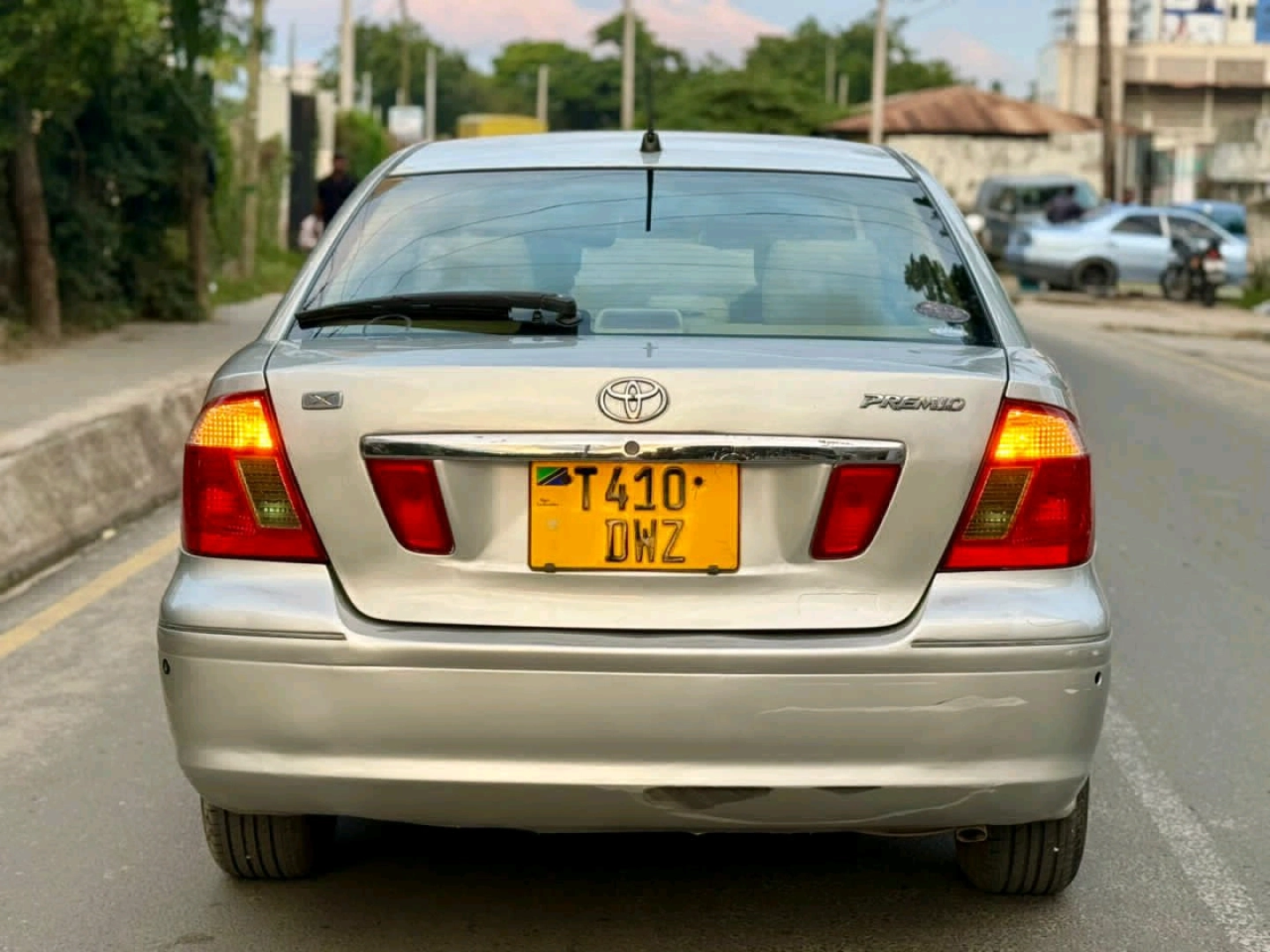 Toyota Premio X Sedan Reg DWZ (14.8mil) thumbnail 2