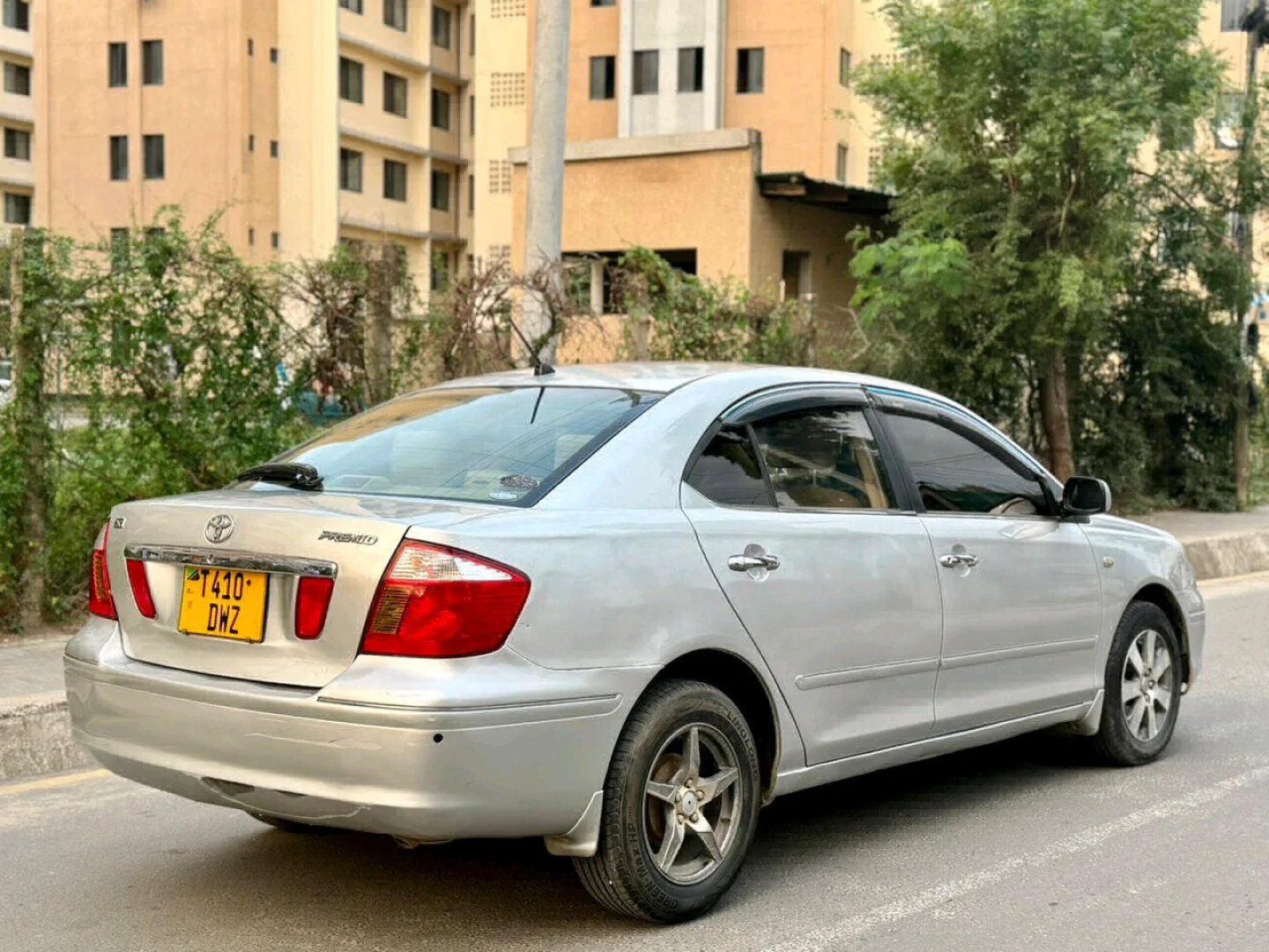 Toyota Premio X Sedan Reg DWZ (14.8mil) thumbnail 5
