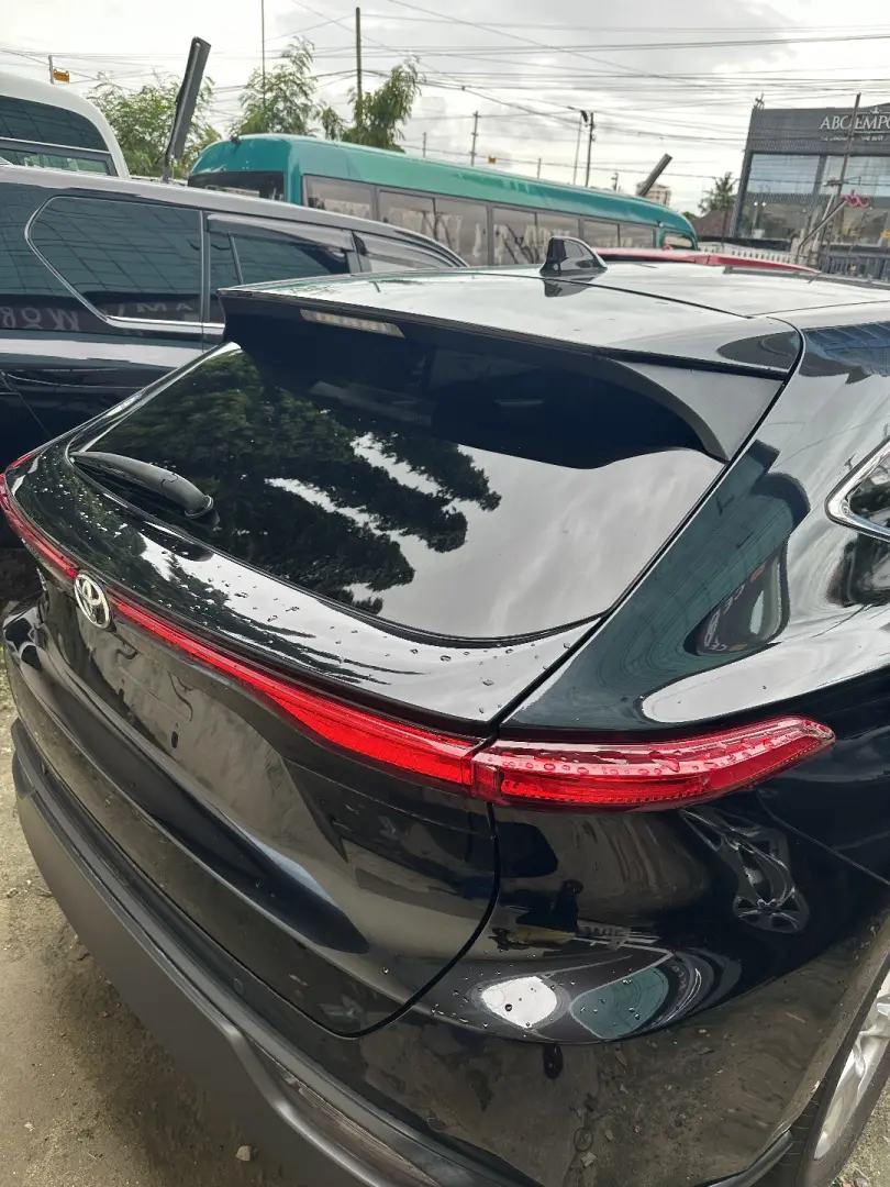 Toyota Harrier 2020 thumbnail 2