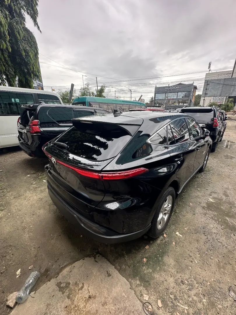 Toyota Harrier 2020 thumbnail 3