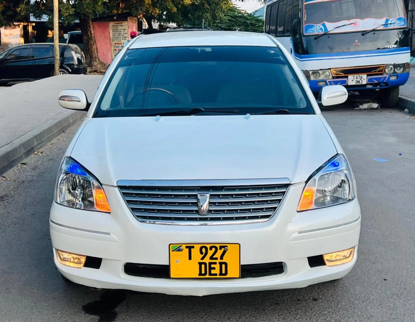 Toyota Premio F 2004 Model 1480cc thumbnail 3