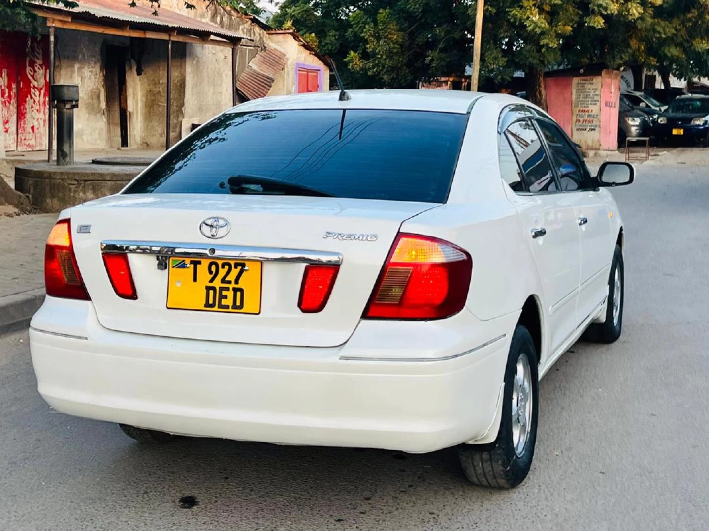 Toyota Premio F 2004 Model 1480cc thumbnail 5
