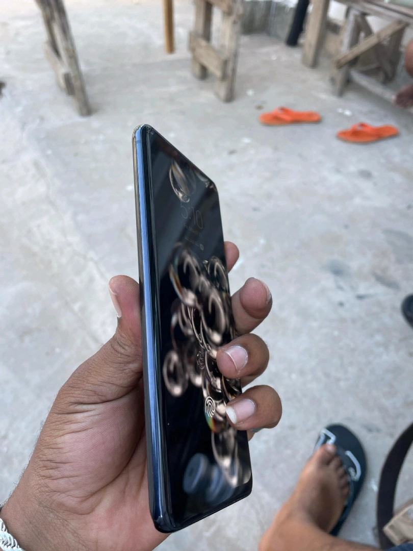 Used Samsung S20 Ultra 5G Smartphone (Kipya Kabisa) thumbnail 2