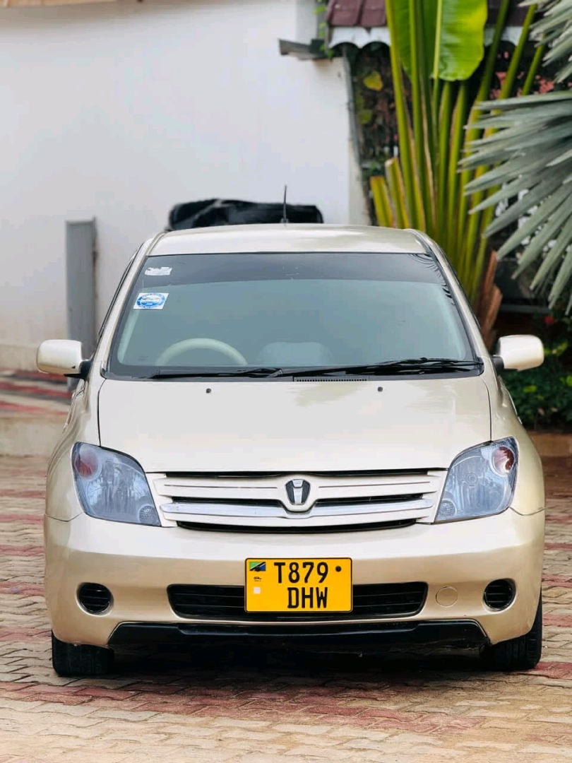 Toyota Ist DHW Full AC 1290 CC