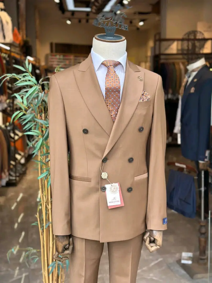 ROMASTER 1987 Tan Double-Breasted Suit