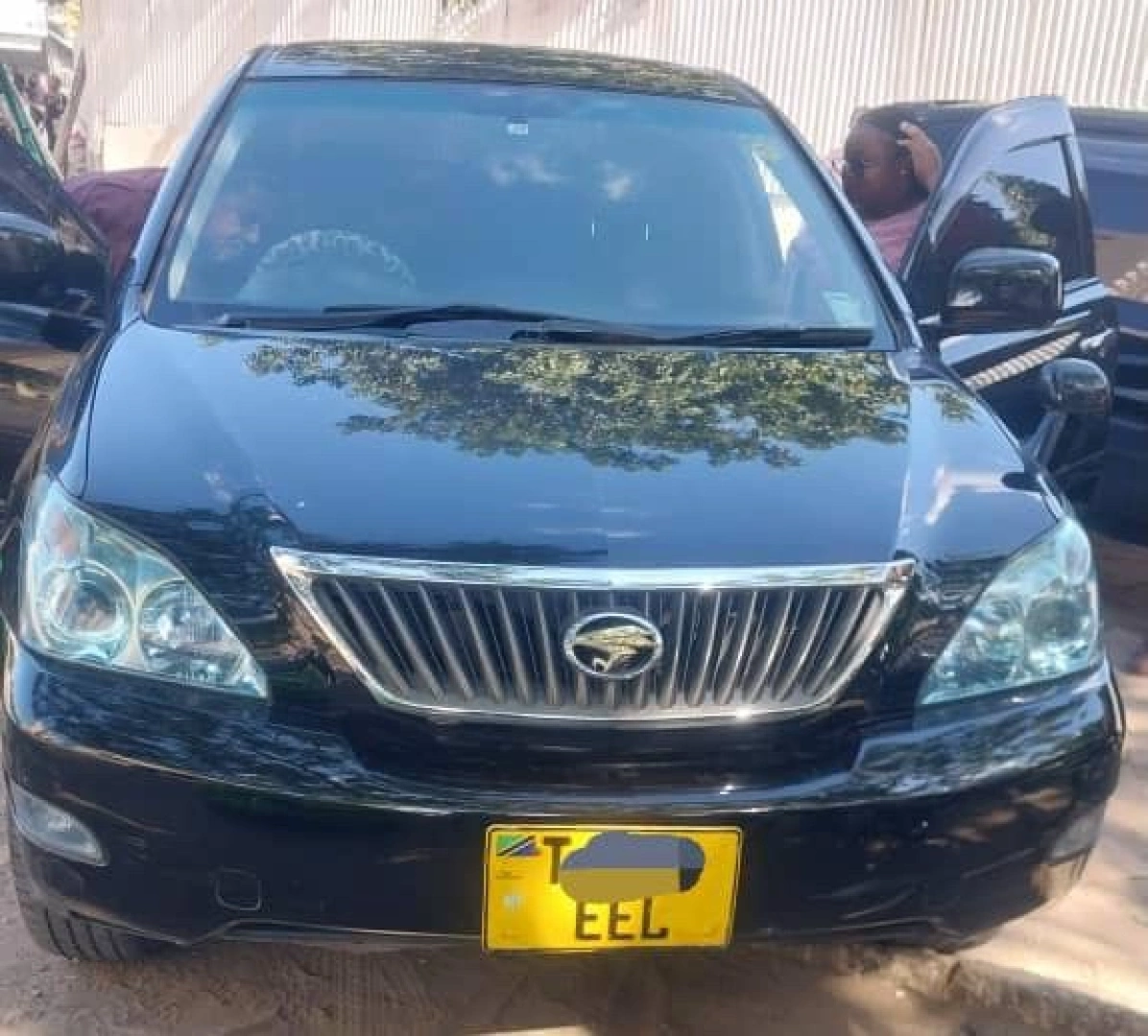 2007 Black Toyota Harrier SUV 2390cc (Reg No. EEL)