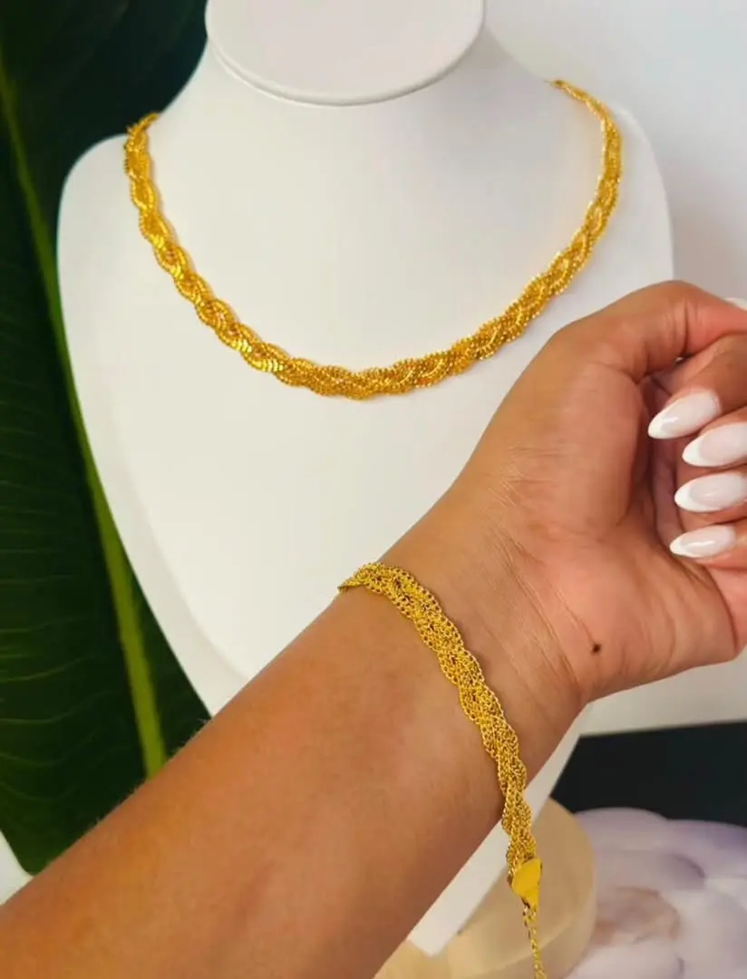 Set ya Dhahabu ya Mchongo (Necklace & Bracelet)