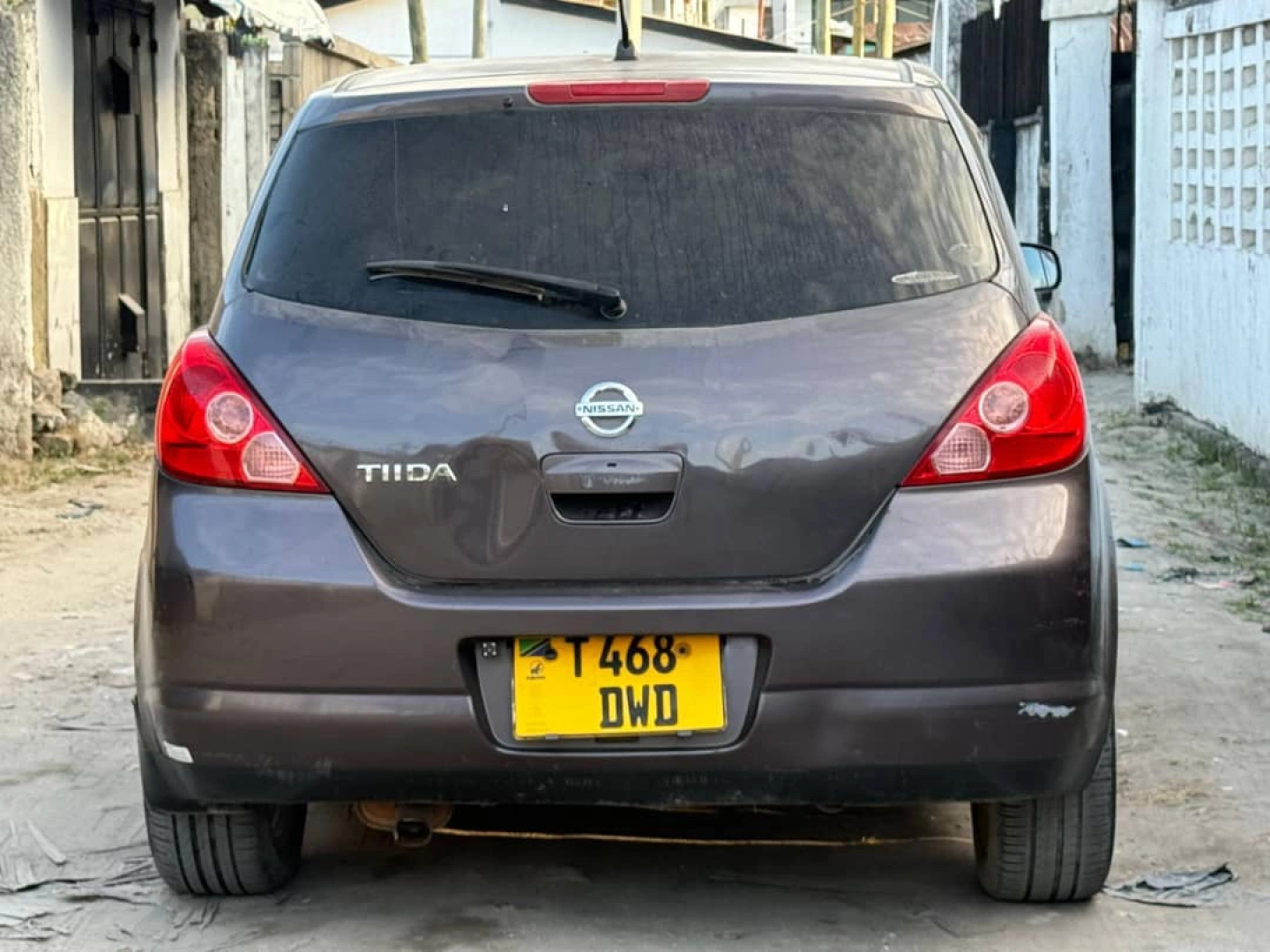 Nissan Tiida DWD 1490cc Hatchback thumbnail 6