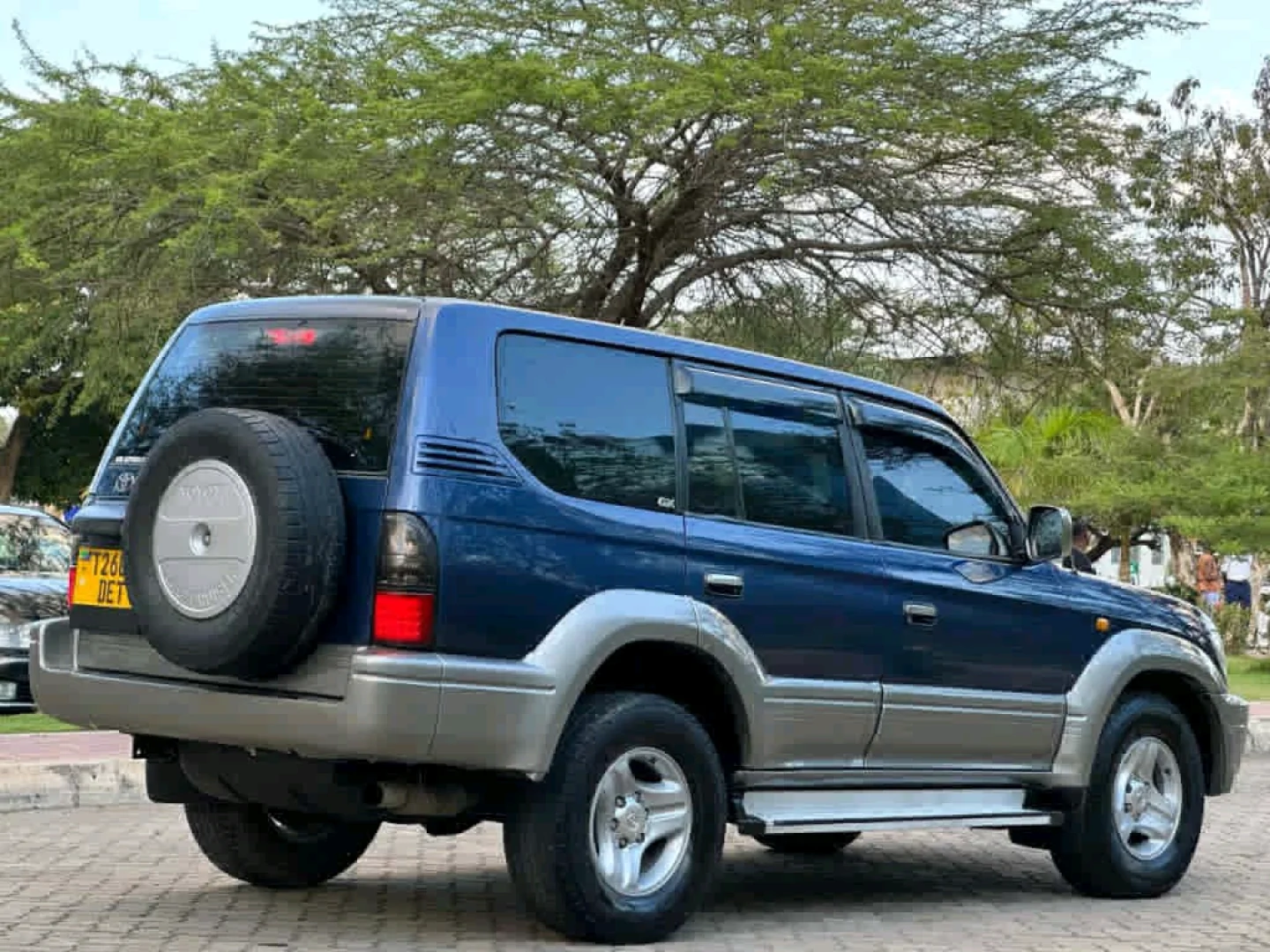 Toyota Land Cruiser Prado 2001 Diesel Automatic thumbnail 4