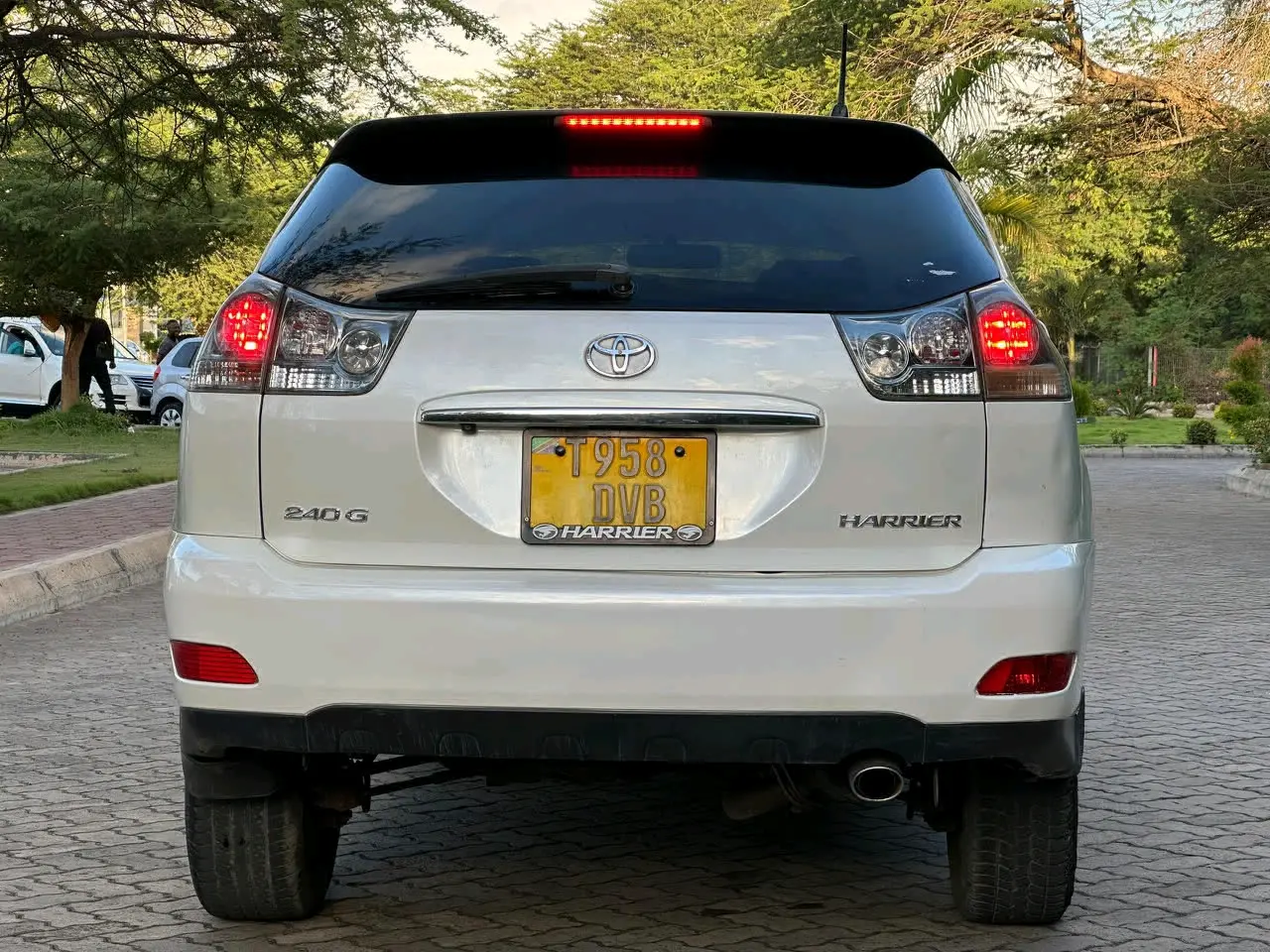 Toyota Harrier 2006 (DVB) thumbnail 4