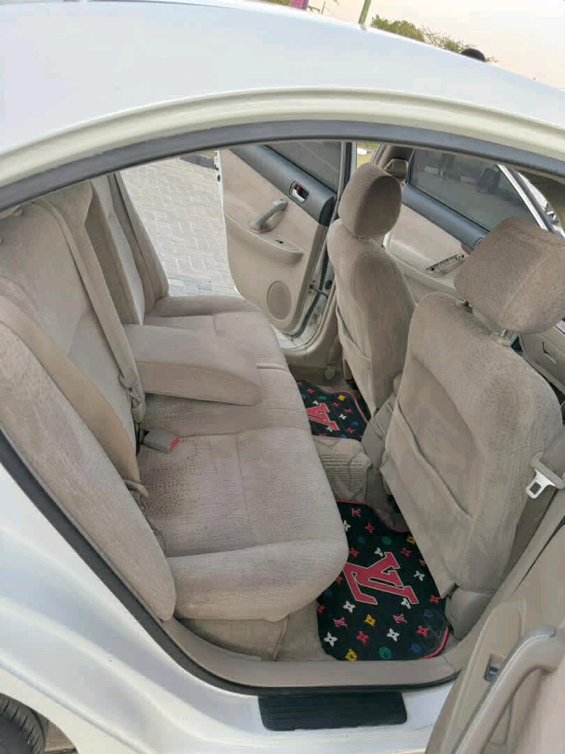 Toyota Premio F Sedan (1490cc) thumbnail 5