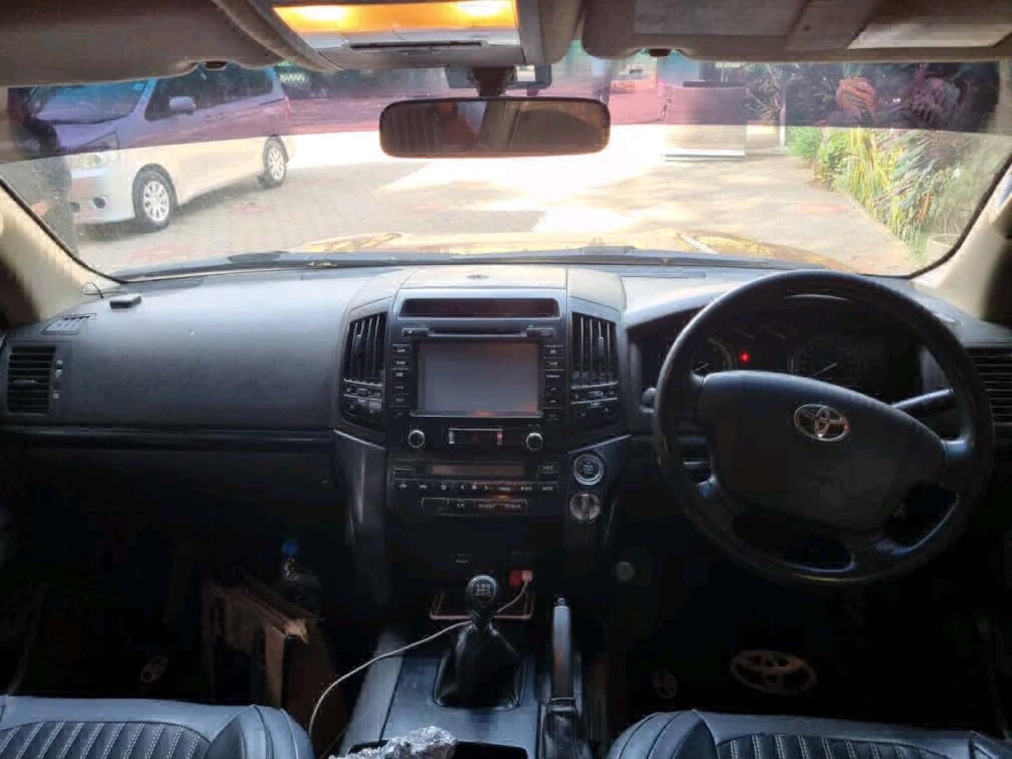 Maroon Toyota Land Cruiser V8 Manual Diesel thumbnail 5