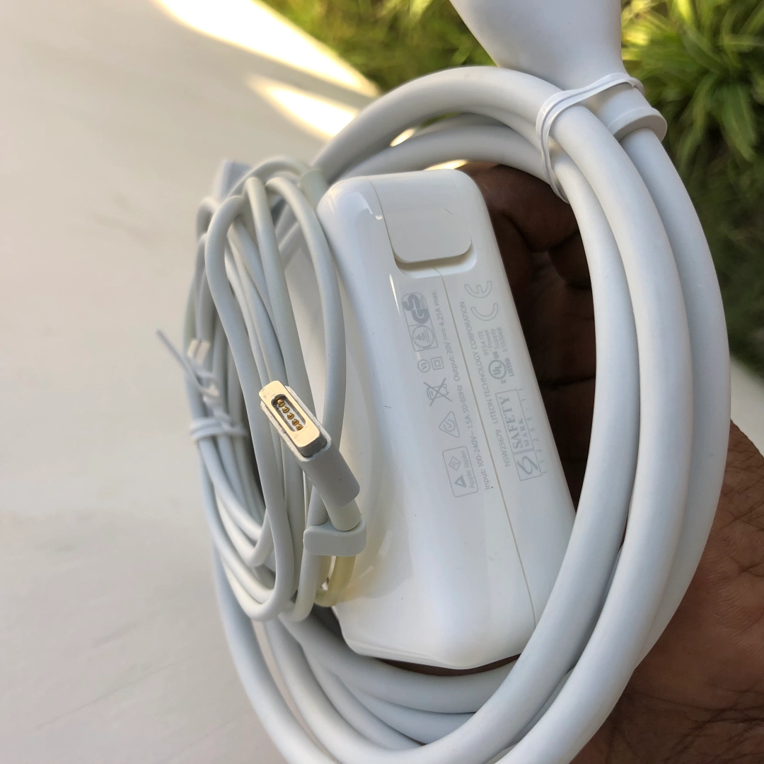 Used Original Apple MacBook Charger (45W/60W/85W) thumbnail 3