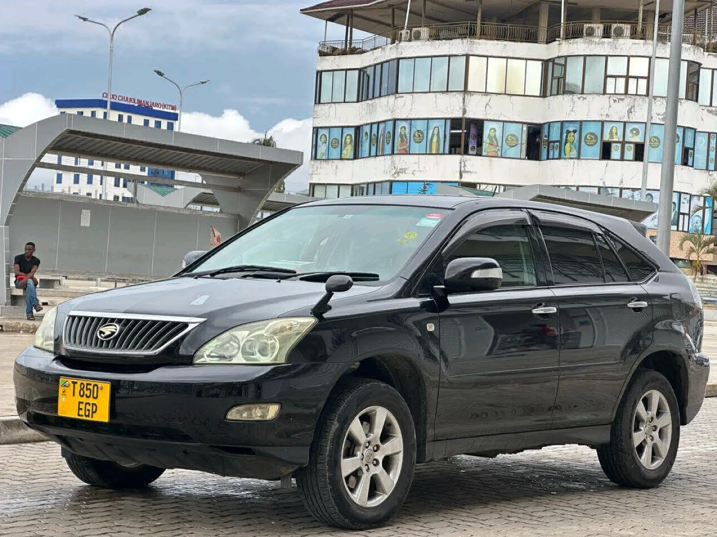 Toyota Harrier 2008 Black SUV (EGP) - Trade-in Accepted thumbnail 3