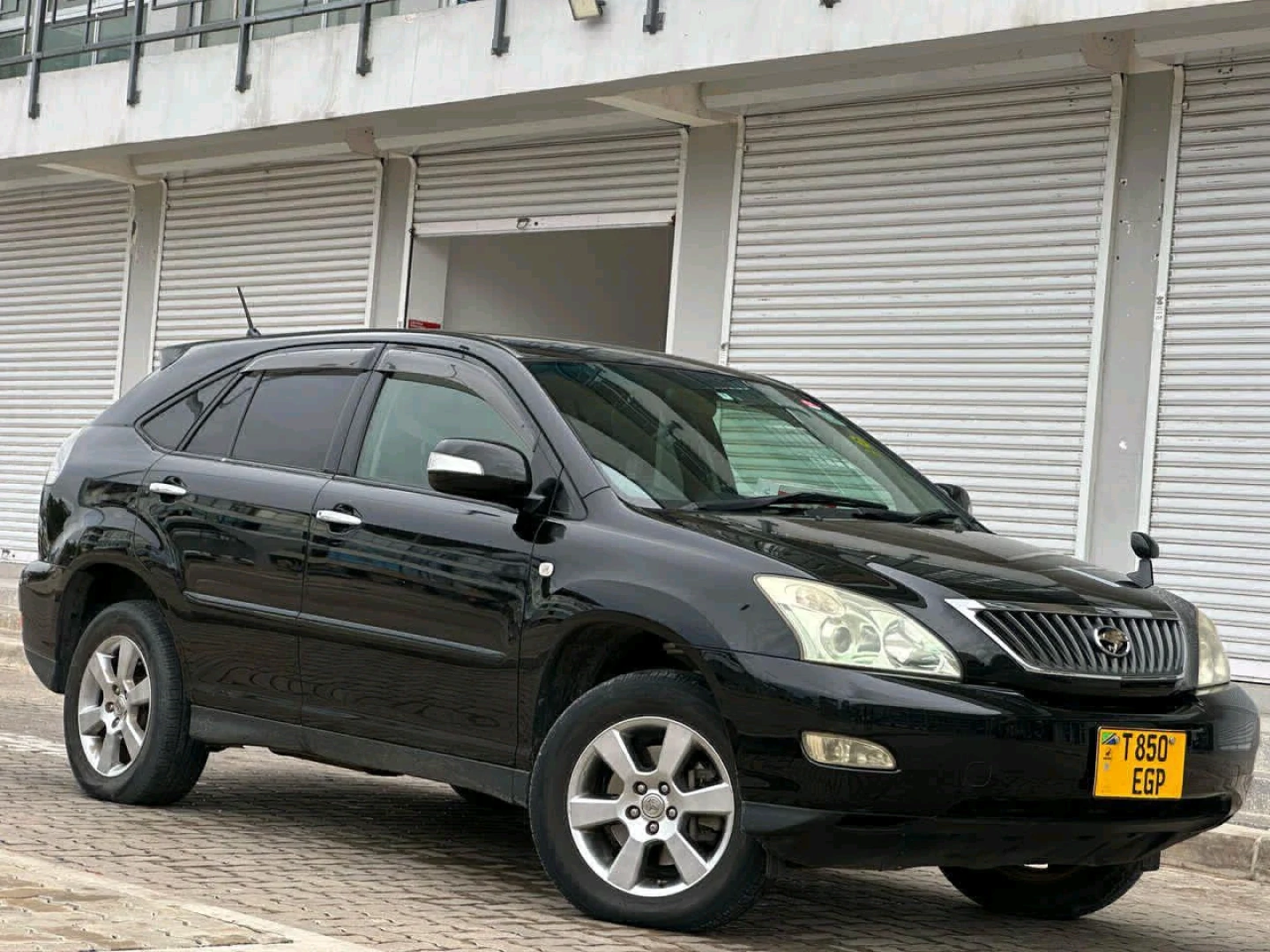 Toyota Harrier 2008 Black SUV (EGP) - Trade-in Accepted thumbnail 5