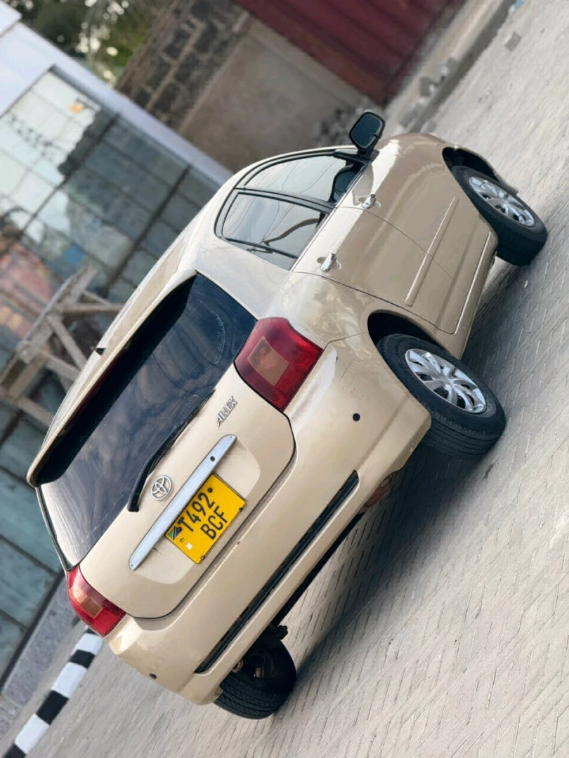 Toyota Allex Sedan 1490 CC thumbnail 3