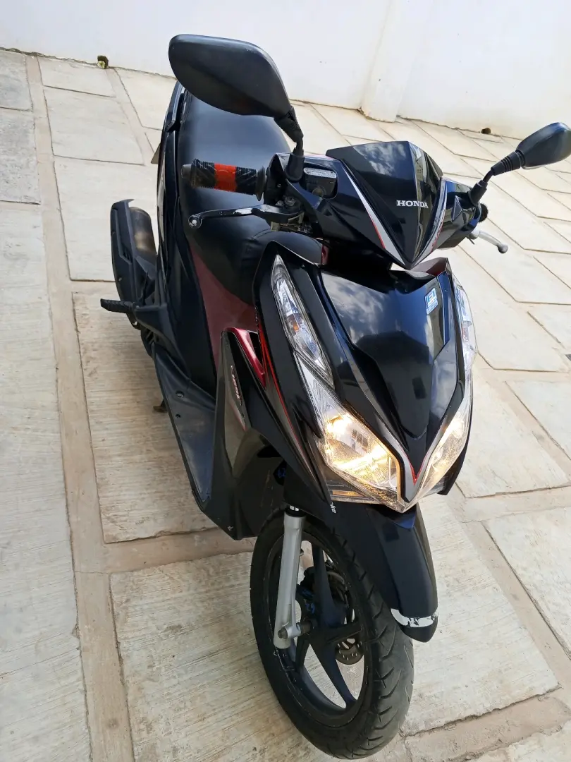 Honda Click 125 (2014) thumbnail 3