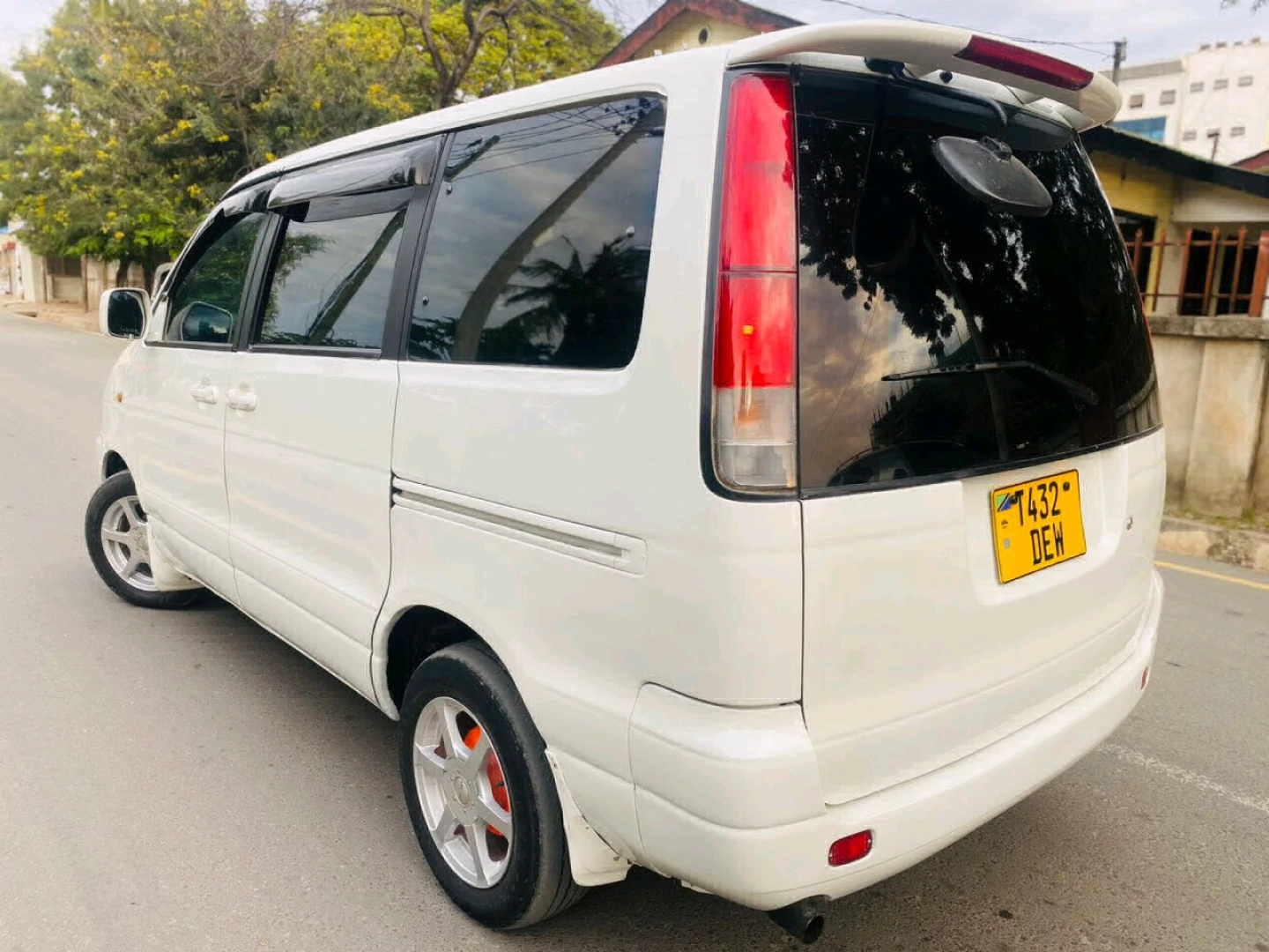 Toyota Noah SR40 Minivan 1990CC thumbnail 3