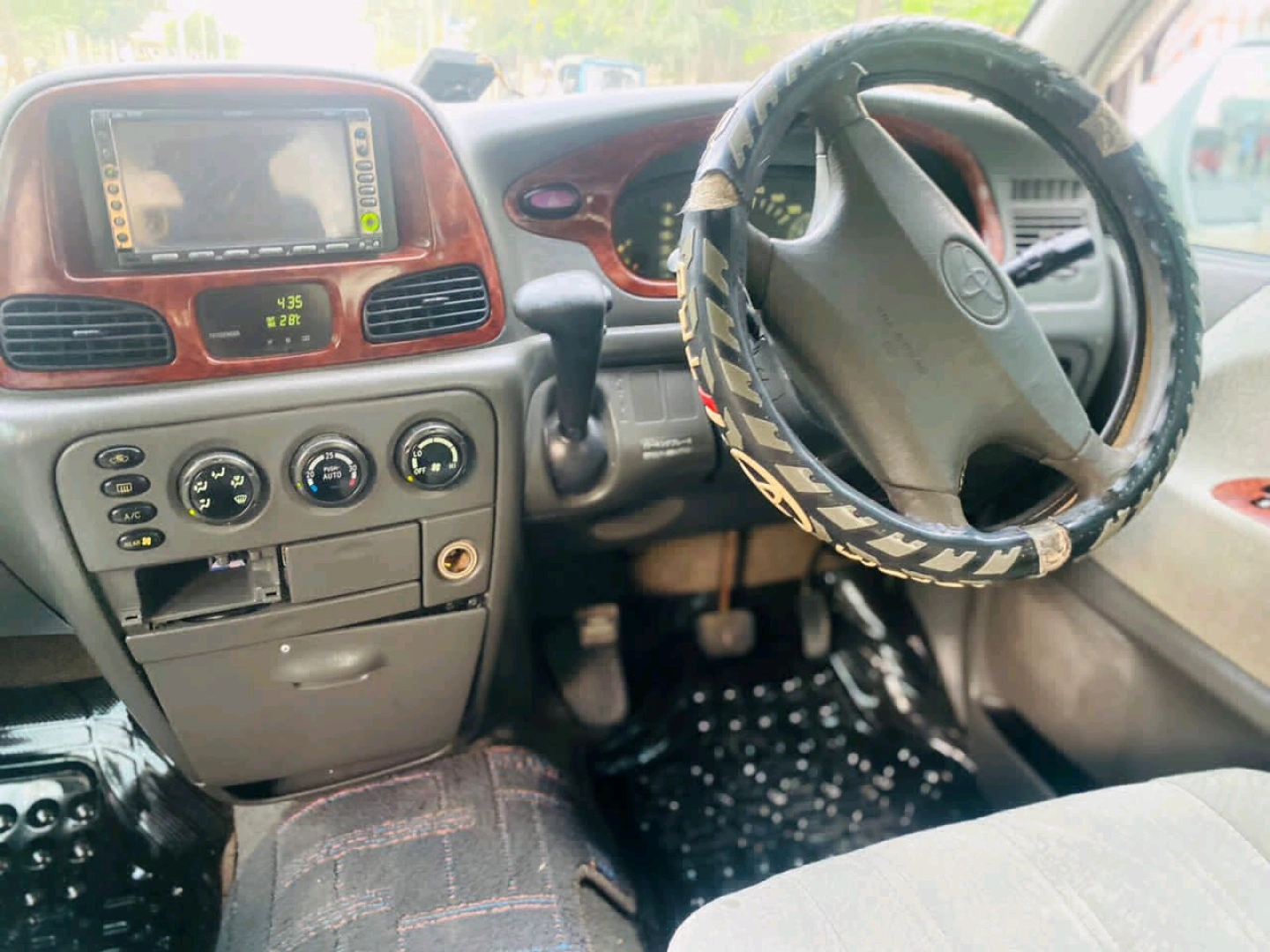 Toyota Noah SR40 Minivan 1990CC thumbnail 8