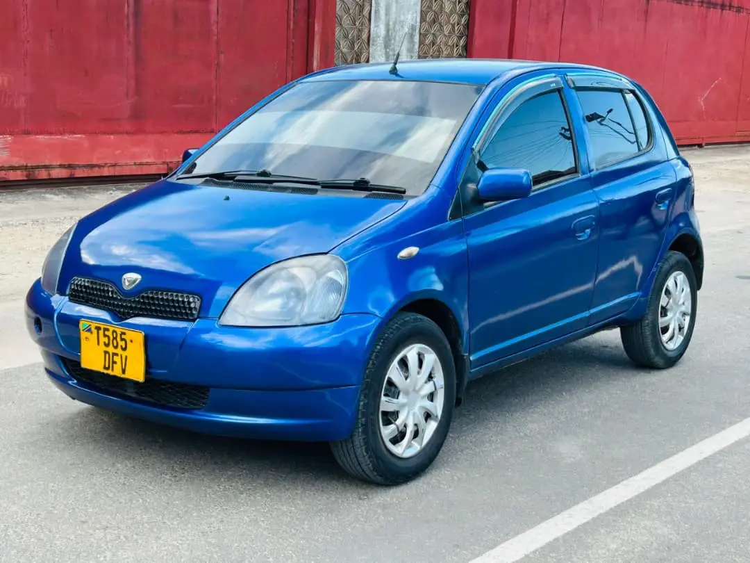 Toyota Vitz 2003 Automatic for Sale thumbnail 9