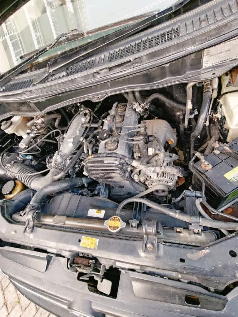 Toyota Noah Exurb (DQY) 2002