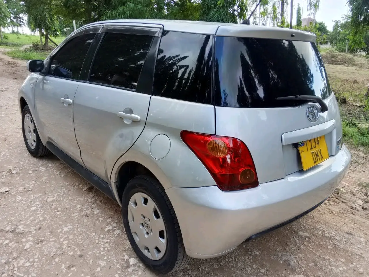 Toyota Ist 2003 (DMX)