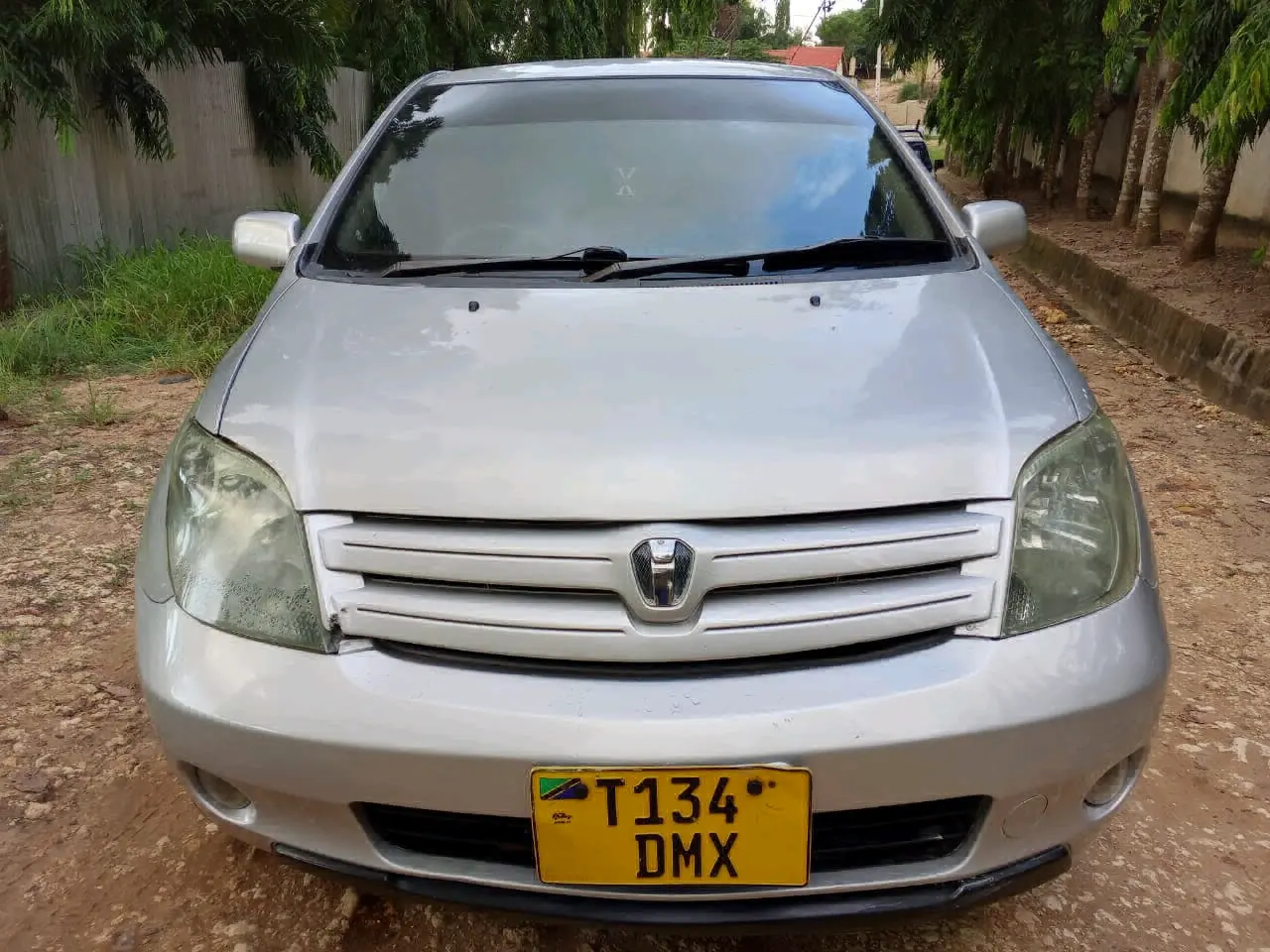 Toyota Ist 2003 (DMX) thumbnail 8