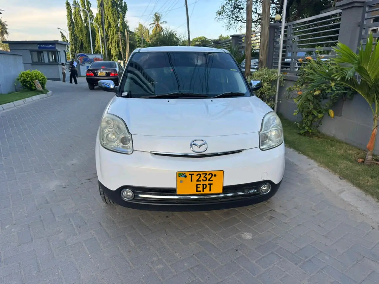 Mazda Verisa 2013, Automatic, 1490cc