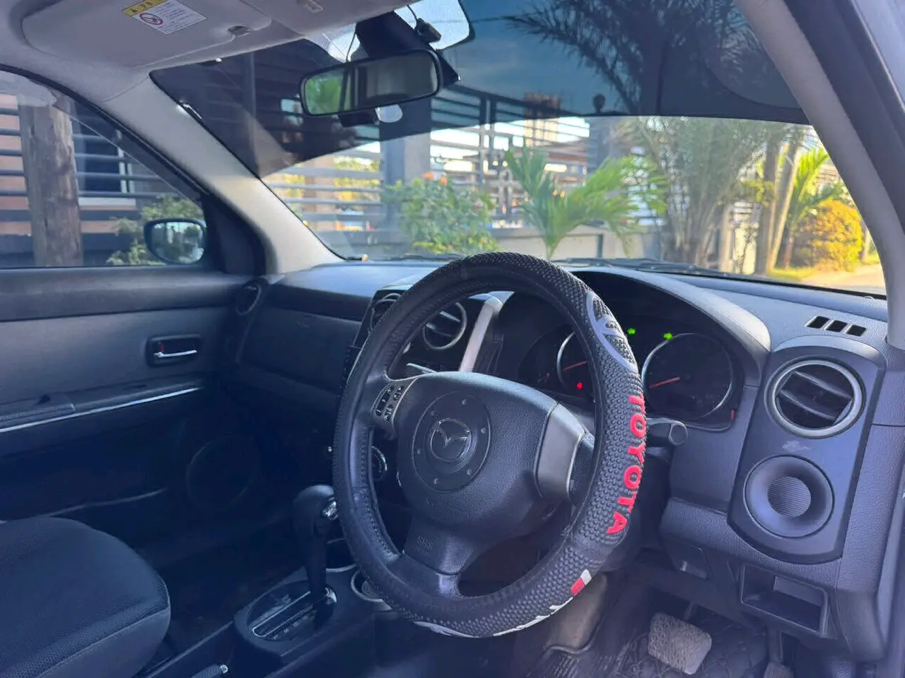 Mazda Verisa 2013, Automatic, 1490cc thumbnail 6
