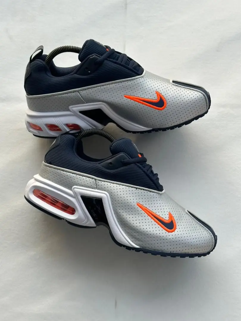 Nike Air Max Sneakers thumbnail 2