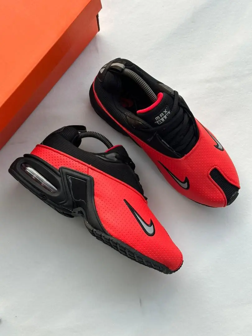 Nike Air Max Sneakers thumbnail 4