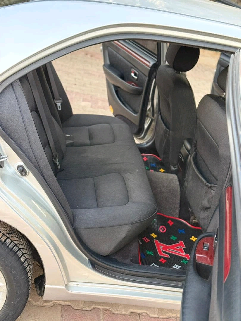 Toyota Brevis Full AC Music System 2400cc thumbnail 6