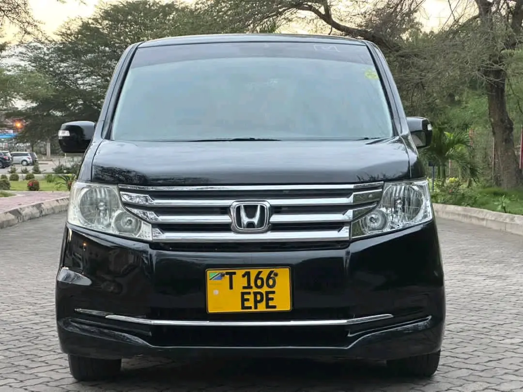 Honda Step Wagon 2012