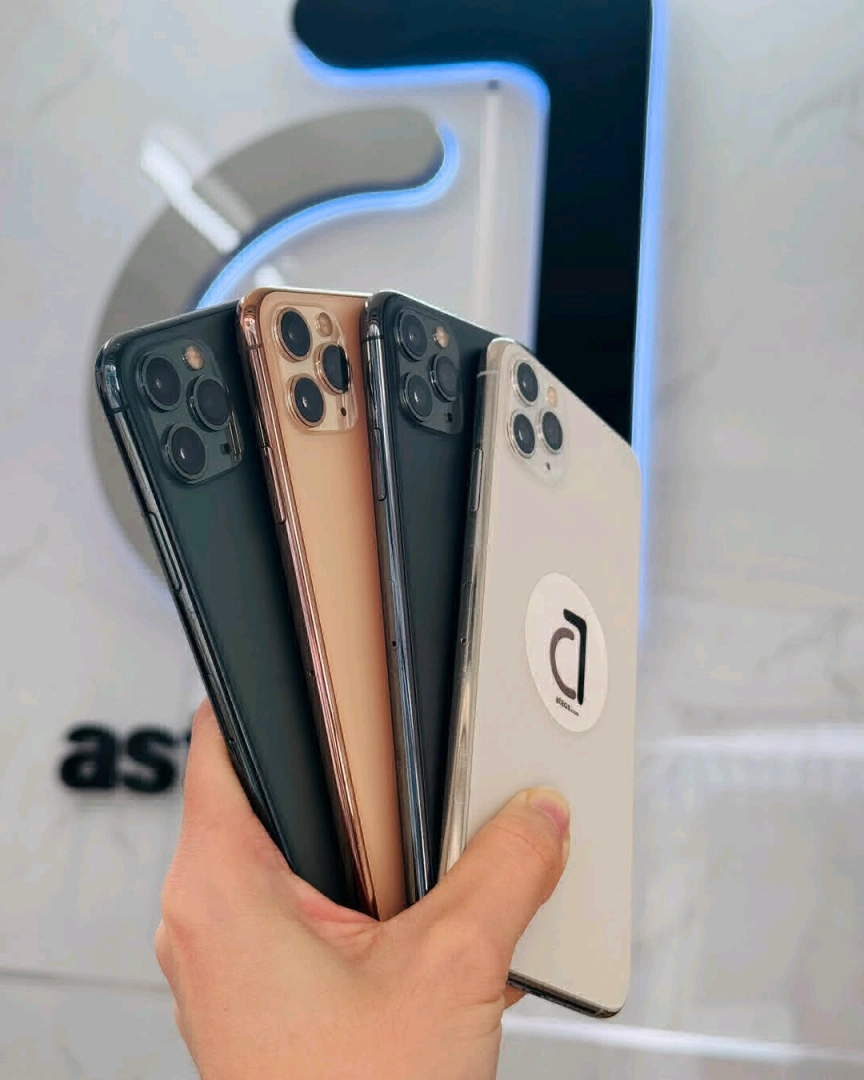 Used Apple iPhone 11 Pro Max (64GB/256GB)