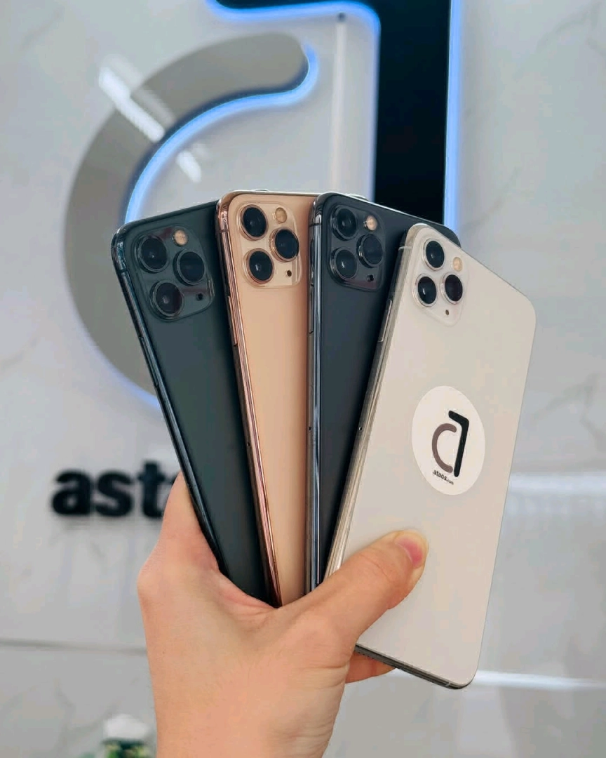 Used Apple iPhone 11 Pro Max (64GB/256GB) thumbnail 3