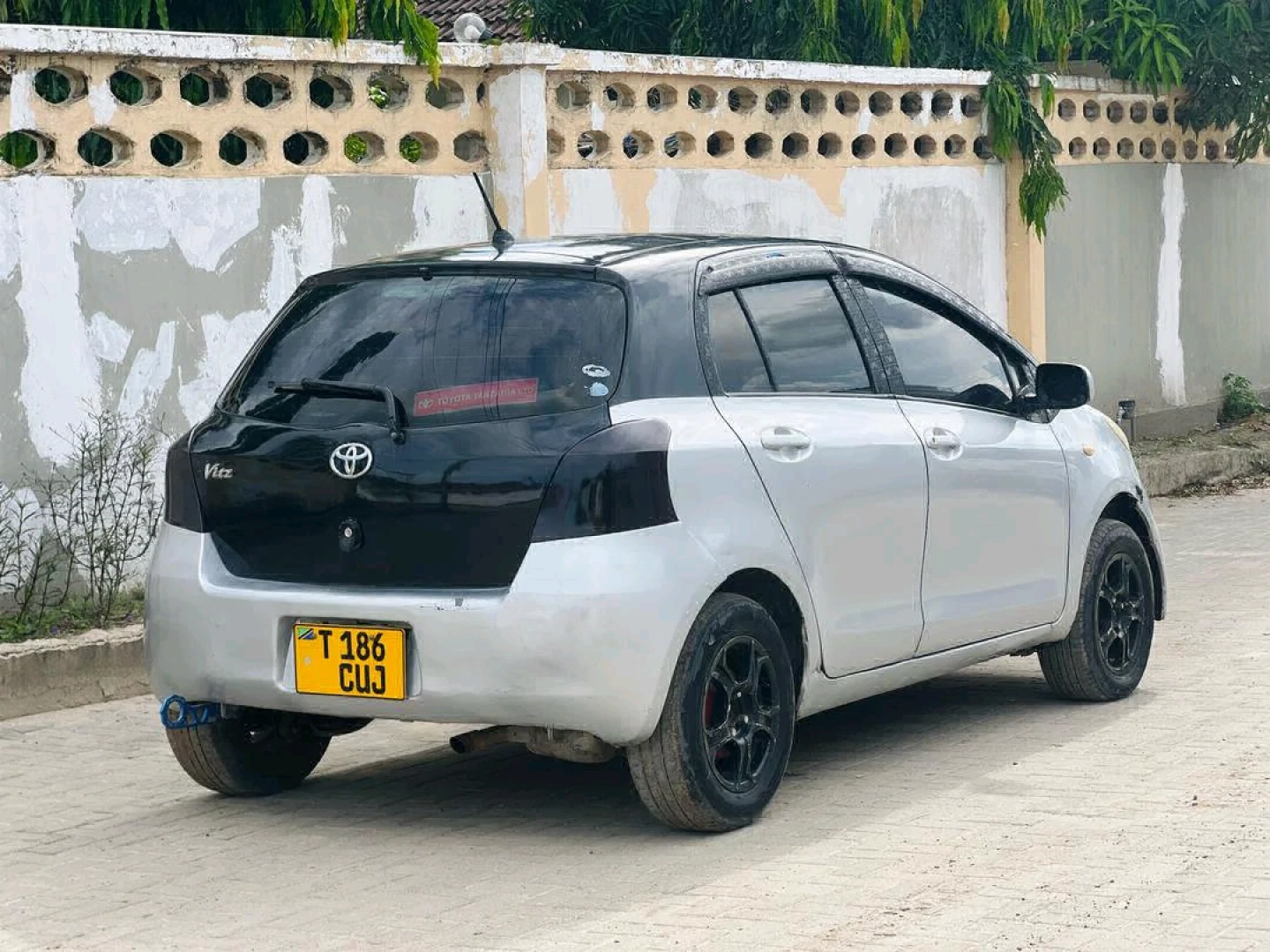 Toyota Vitz Hatchback (New Piston) 1290cc thumbnail 2