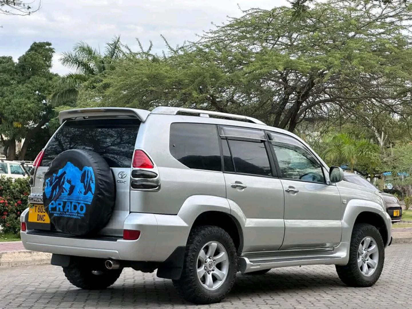 Toyota Prado 120 Series SUV 2005 thumbnail 5