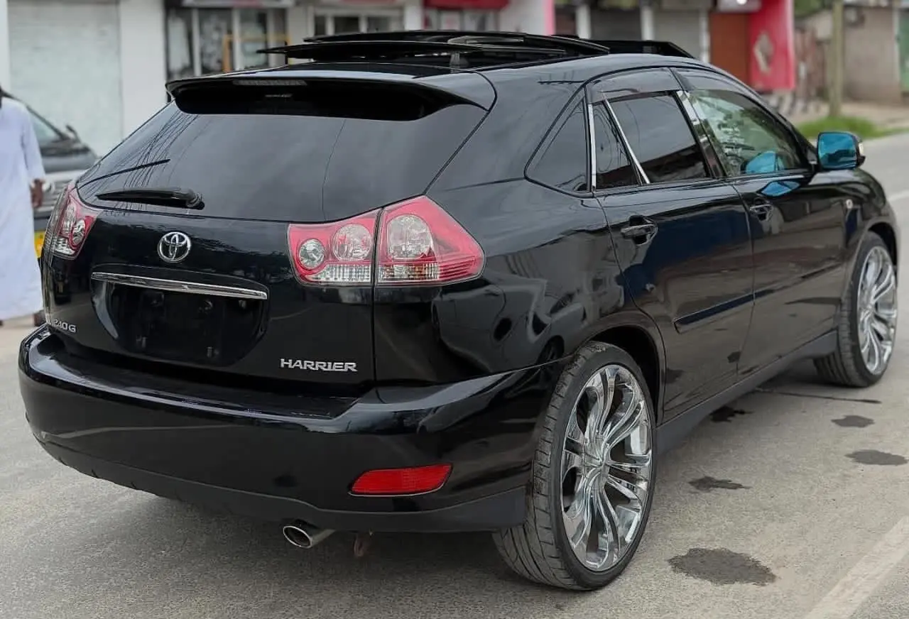 Toyota Harrier 240G 2006 thumbnail 3