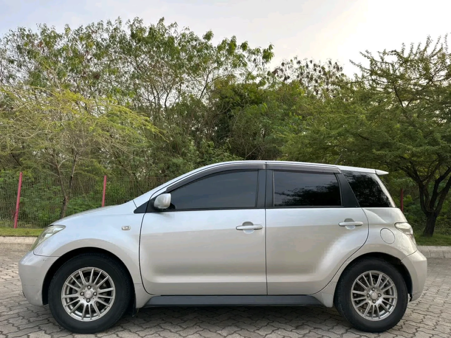 Toyota Ist 2004 - Clean Condition, Exchange Allowed thumbnail 5