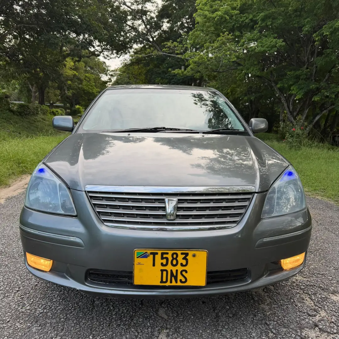 Toyota Premio 2004