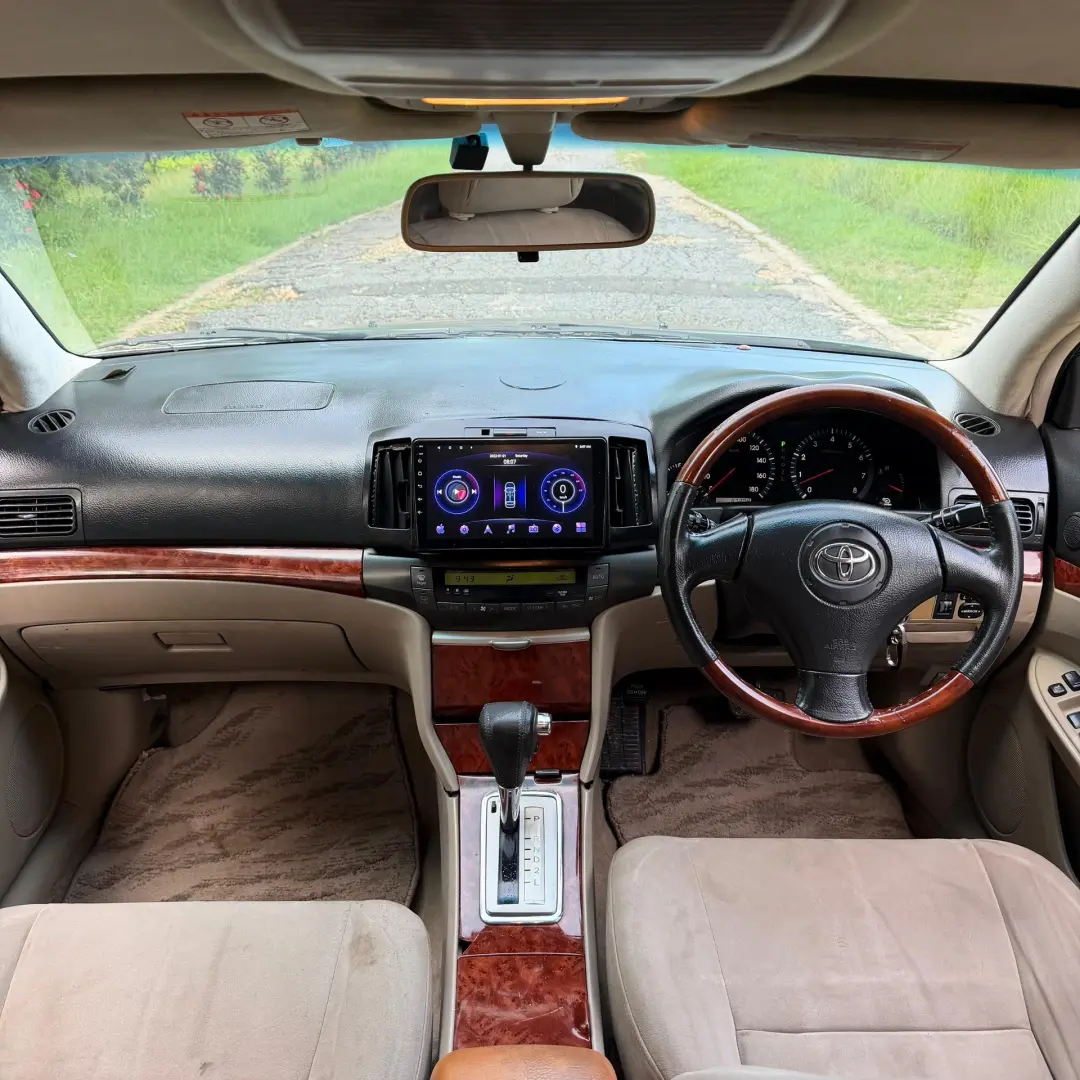 Toyota Premio 2004 thumbnail 4