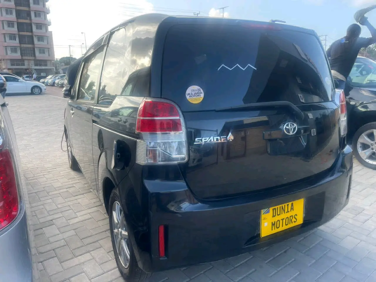 Toyota Spade/Porte 2012, Black, Low Mileage thumbnail 9