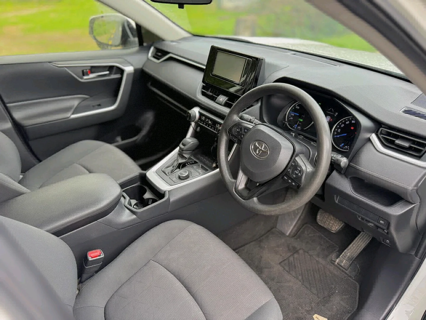 Toyota RAV4 Hybrid 2019 Automatic thumbnail 9