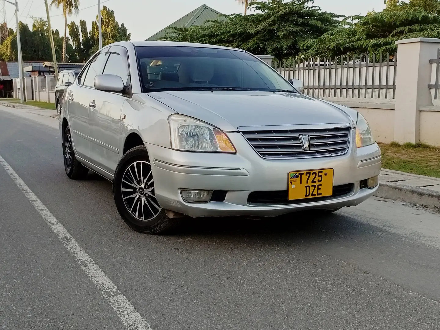 Toyota Premio F 2006 thumbnail 2